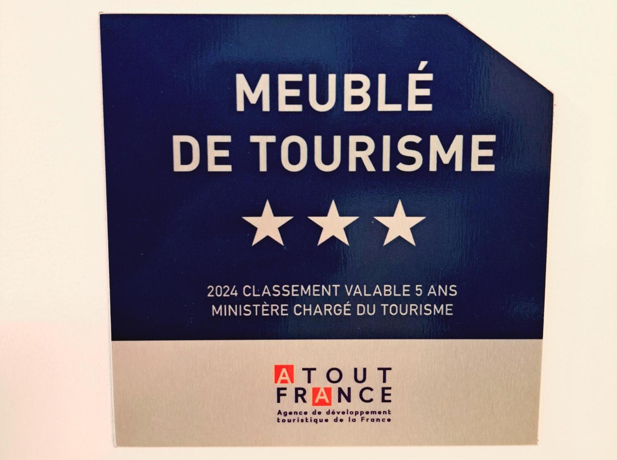 La Villa Castel - Haut De Villa - Parkings- 3 Chambres - 8 Couchages - Jardin - Barbecue Cagnes-sur-Mer Luaran gambar